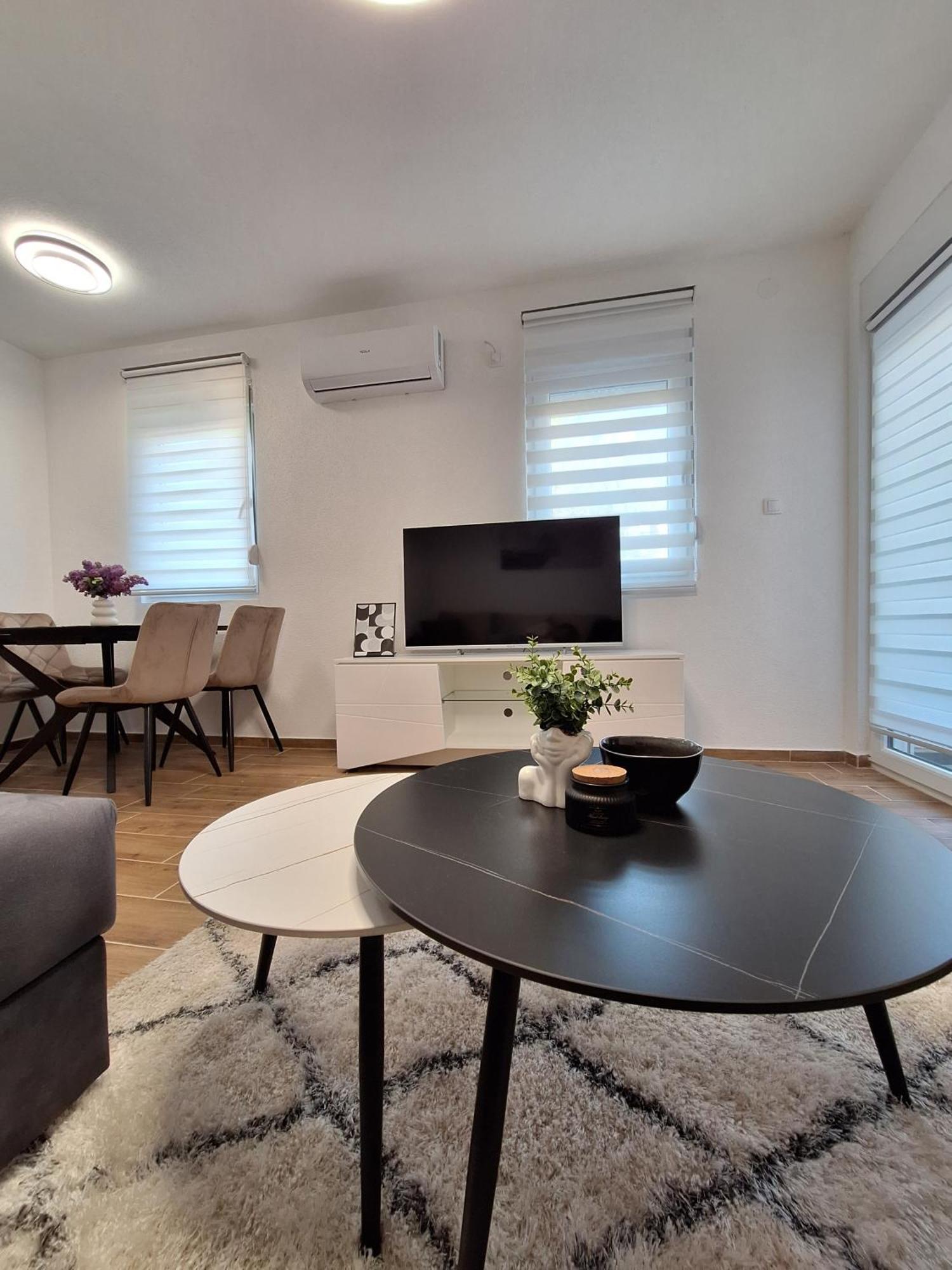 Win Apartment